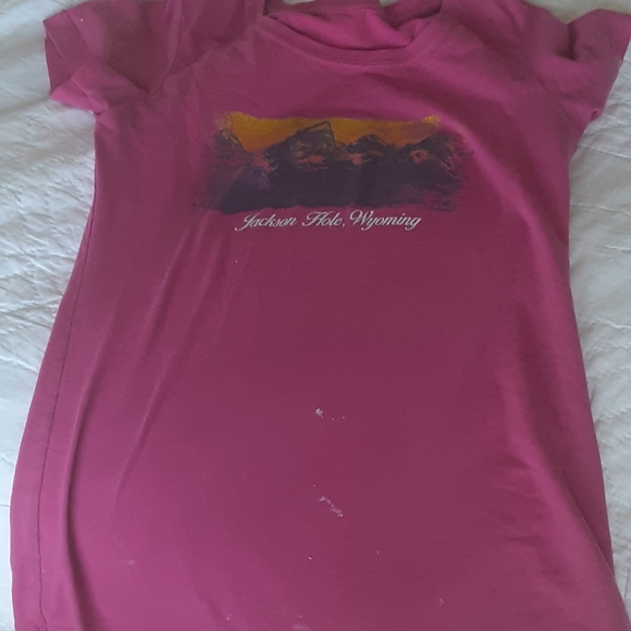 Women's pink tshirt - Picture 2 of 3